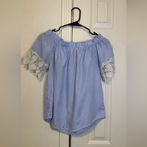Off shoulder shirt